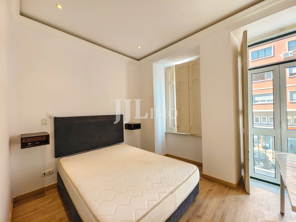 Apartamento T10 para Arrendamento em Santo António Foto 24