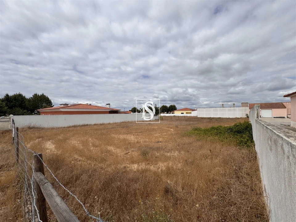 Terreno para Venda em Benfica do Ribatejo Foto 9