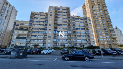 Apartamento T1 para Venda em Póvoa de Varzim, Beiriz e Argivai