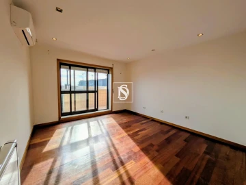 Apartamento T3 para Venda em Póvoa de Varzim, Beiriz e Argivai