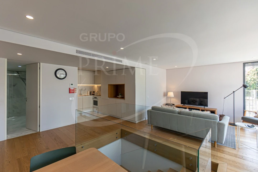 Apartamento T2 para Venda em Cedofeita, Santo Ildefonso, Sé, Miragaia, São Nicolau e Vitória Foto 3