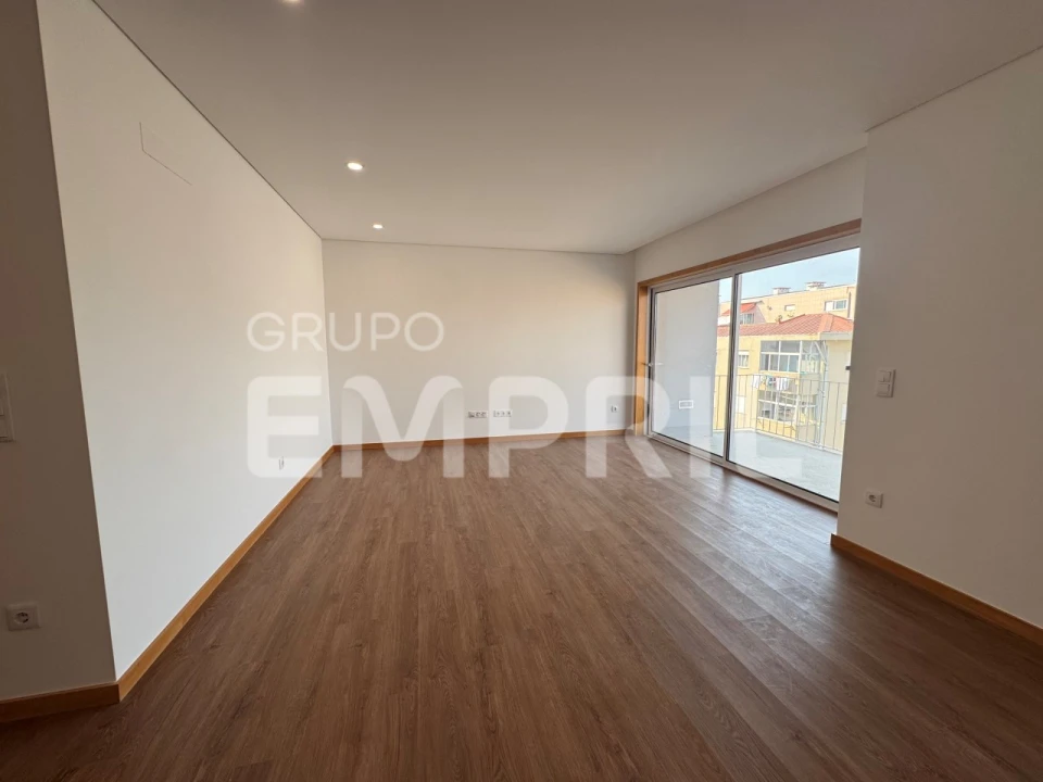Apartamento T1 para Venda em Oliveira do Douro Foto 5