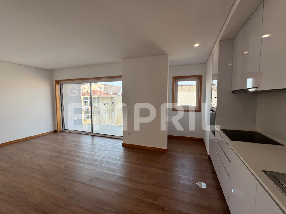 Apartamento T1 para Venda em Oliveira do Douro Foto 7