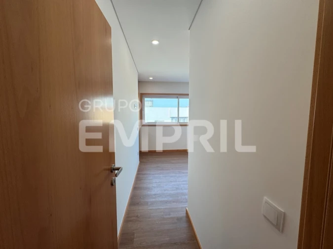 Apartamento T1 para Venda em Oliveira do Douro Foto 12