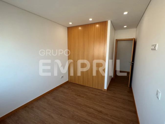Apartamento T1 para Venda em Oliveira do Douro Foto 14