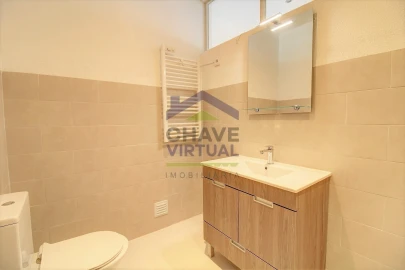 Apartamento T3 para Venda em Nossa Senhora do Pópulo, Coto e São Gregório