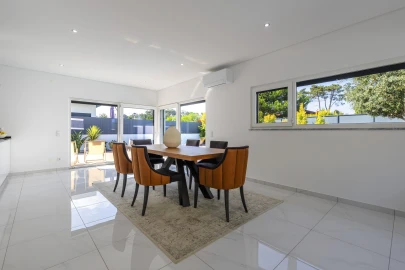 Moradia T3 para Venda em Sesimbra (Castelo)