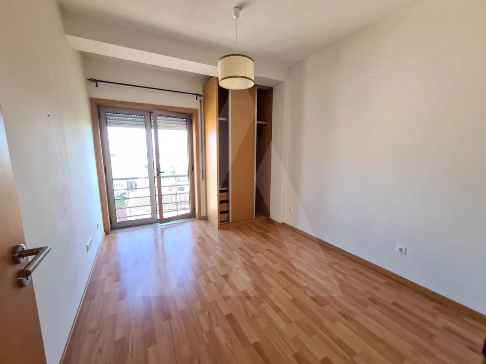 Apartamento T1 para Arrendamento em Aradas Foto 6