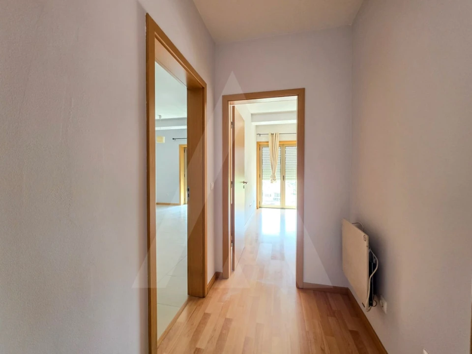 Apartamento T1 para Arrendamento em Aradas Foto 7