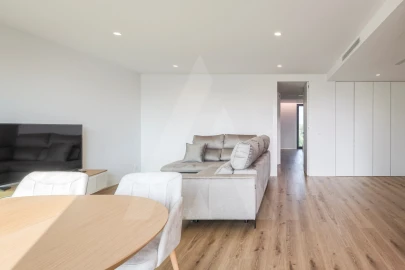 Apartamento T3 para Venda em Glória e Vera Cruz