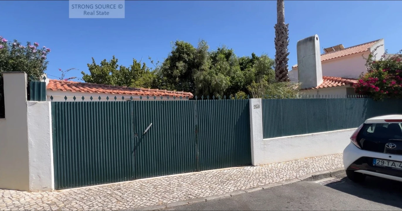 Moradia T4 para Venda em Alcabideche Foto 3
