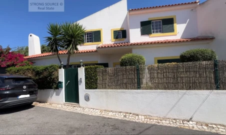 Moradia T4 para Venda em Alcabideche