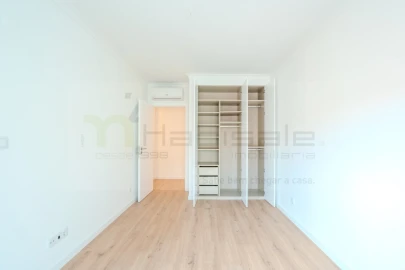 Apartamento T3 para Venda em Mina de Água