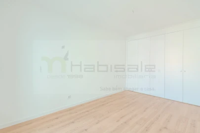 Apartamento T3 para Venda em Mina de Água