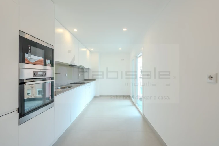 Apartamento T3 para Venda em Mina de Água Foto 24