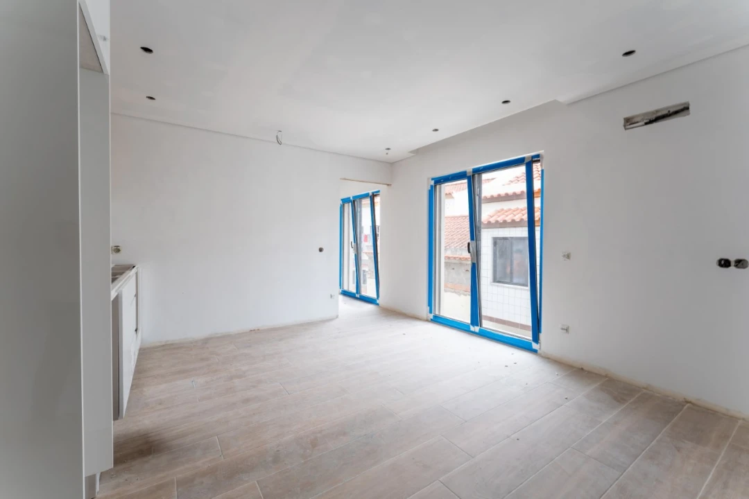 Apartamento T2 para Venda em Nazare Foto 3