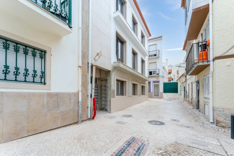 Apartamento T1 para Venda em Nazare Foto 16