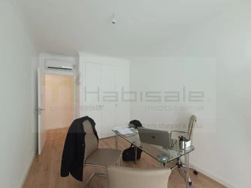 Apartamento T3 para Venda em Mina de Água