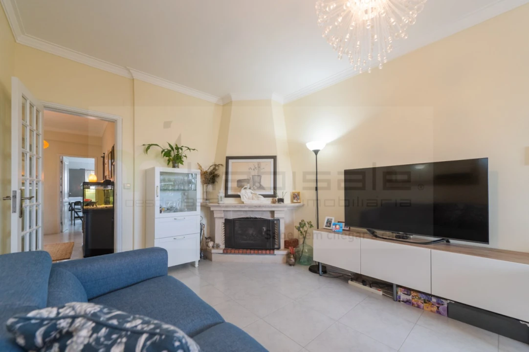 Apartamento T2 para Venda em Algueirão-Mem Martins Foto 10