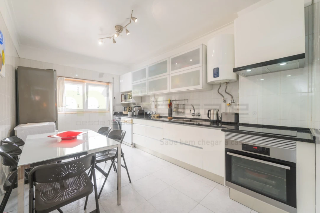 Apartamento T2 para Venda em Algueirão-Mem Martins Foto 3