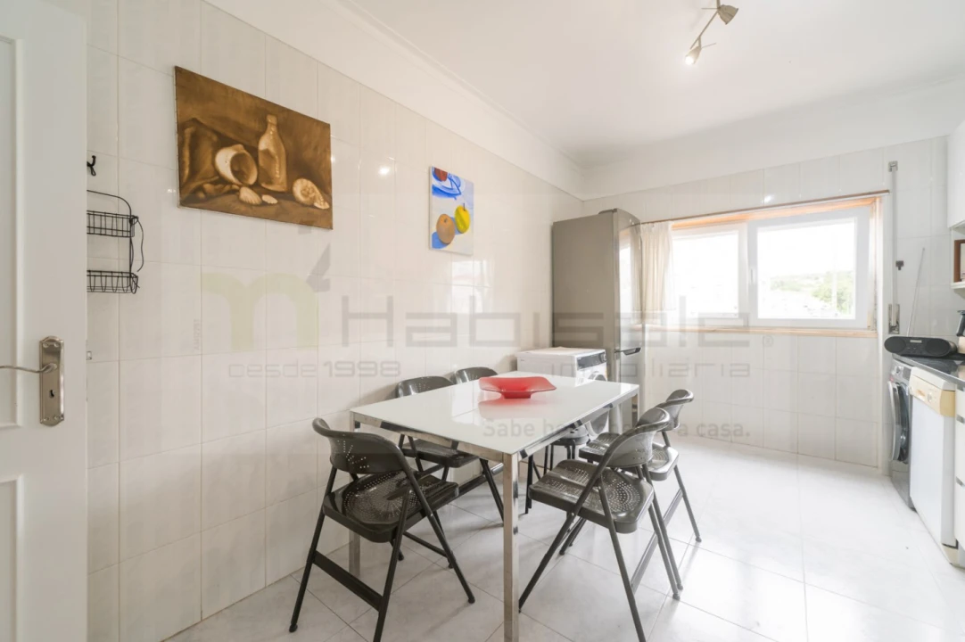 Apartamento T2 para Venda em Algueirão-Mem Martins Foto 18