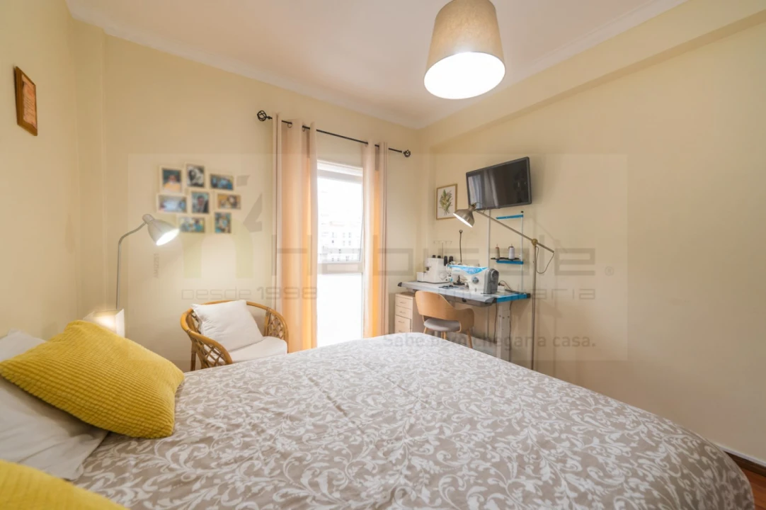 Apartamento T2 para Venda em Algueirão-Mem Martins Foto 25