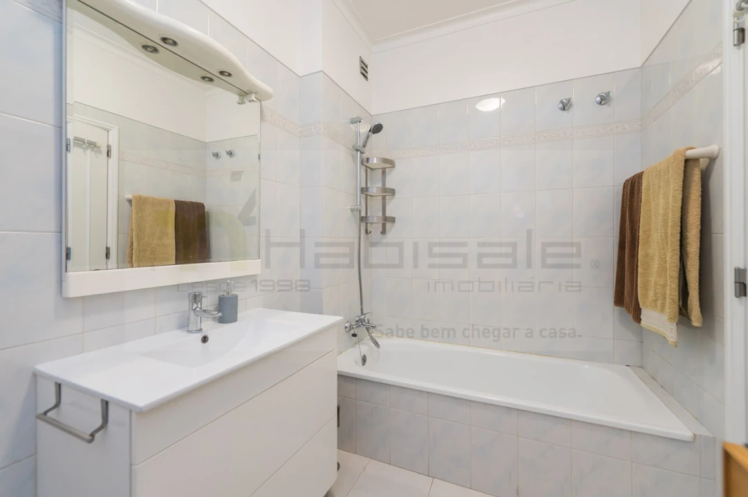 Apartamento T2 para Venda em Algueirão-Mem Martins Foto 31