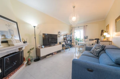 Apartamento T2 para Venda em Algueirão-Mem Martins