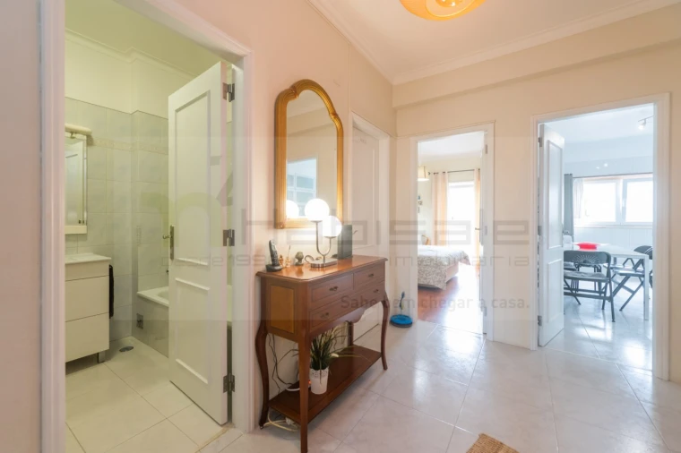 Apartamento T2 para Venda em Algueirão-Mem Martins Foto 4
