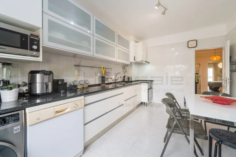 Apartamento T2 para Venda em Algueirão-Mem Martins Foto 21
