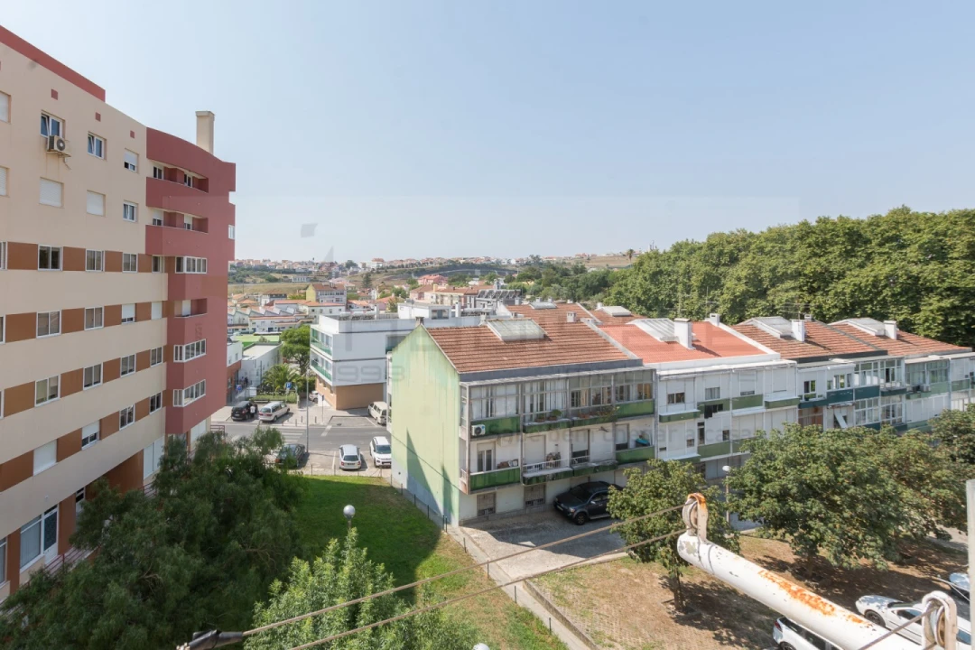Apartamento T2 para Venda em Ramada e Caneças Foto 3
