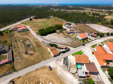 Moradia T3 para Venda em Marinha das Ondas