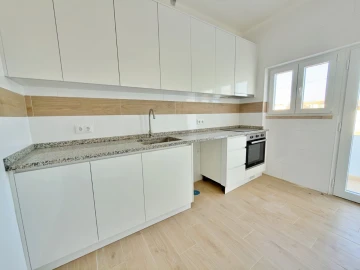 Apartamento T2 para Venda em Bombarral e Vale Covo