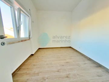 Apartamento T2 para Venda em Bombarral e Vale Covo
