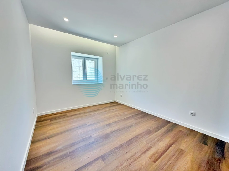 Moradia T3 para Venda em Carvoeira e Carmões Foto 20