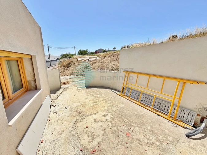 Moradia T3 para Venda em Carvoeira e Carmões Foto 22