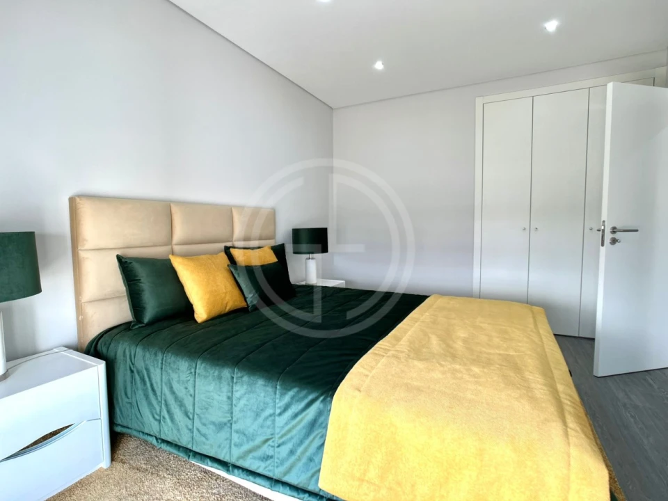 Apartamento T3 para Venda em Quelfes Foto 22