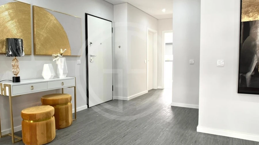 Apartamento T3 para Venda em Quelfes