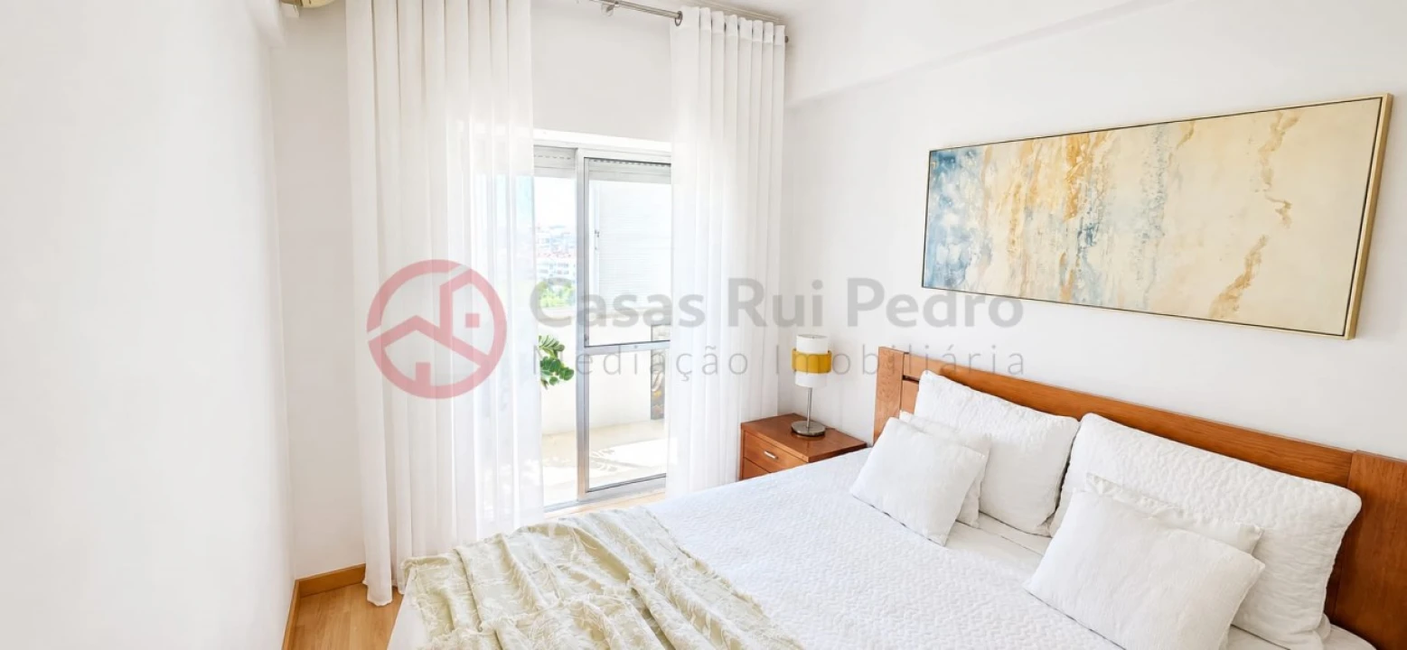 Apartamento T2 para Venda em Laranjeiro e Feijó Foto 21