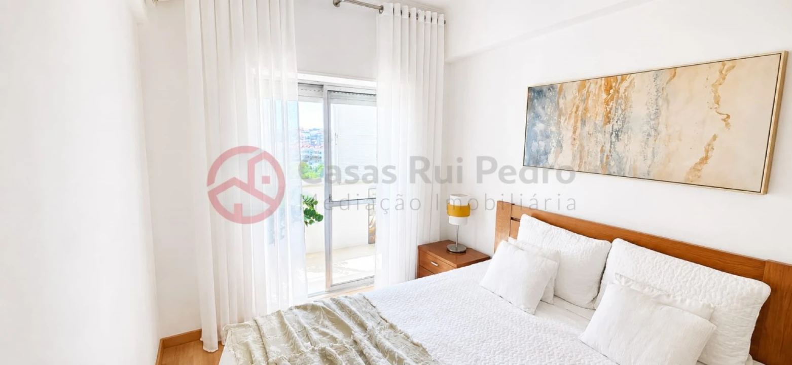 Apartamento T2 para Venda em Laranjeiro e Feijó Foto 25