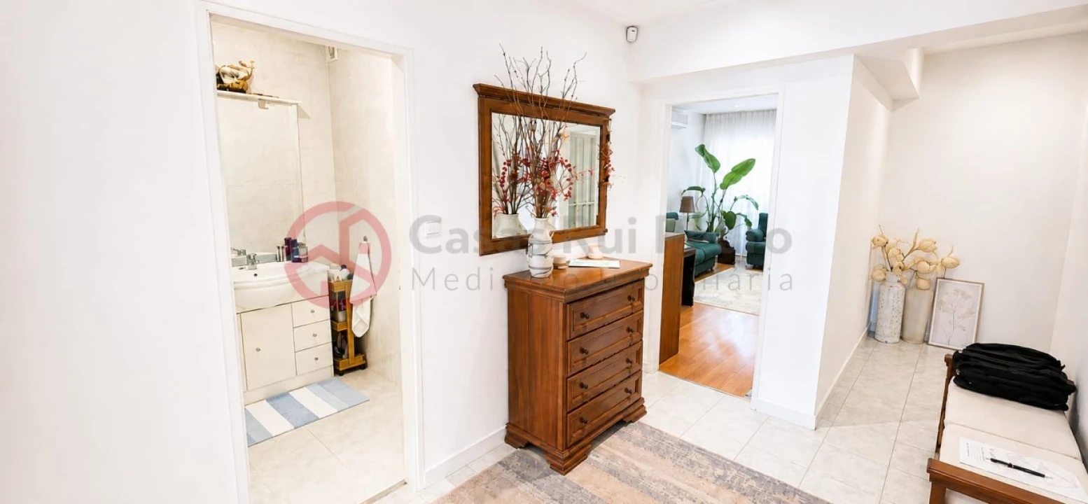 Apartamento T2 para Venda em Laranjeiro e Feijó Foto 2