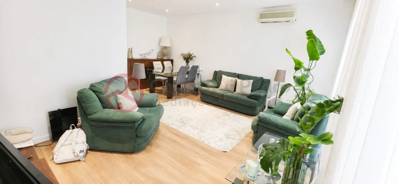 Apartamento T2 para Venda em Laranjeiro e Feijó Foto 11