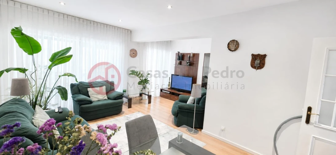 Apartamento T2 para Venda em Laranjeiro e Feijó Foto 7