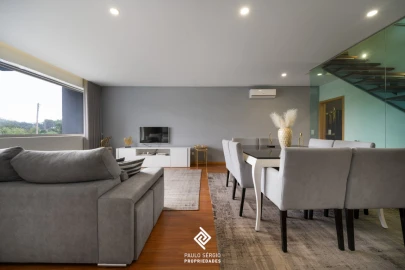 Moradia T4 para Venda em Gulpilhares e Valadares