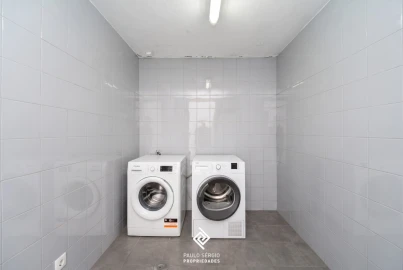 Moradia T4 para Venda em Gulpilhares e Valadares