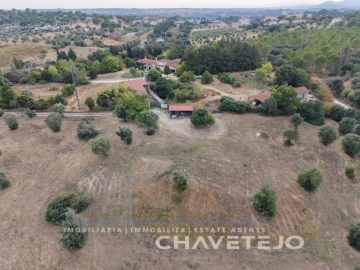 Quinta T1 para Venda em Torres Novas (Santa Maria, Salvador e Santiago)
