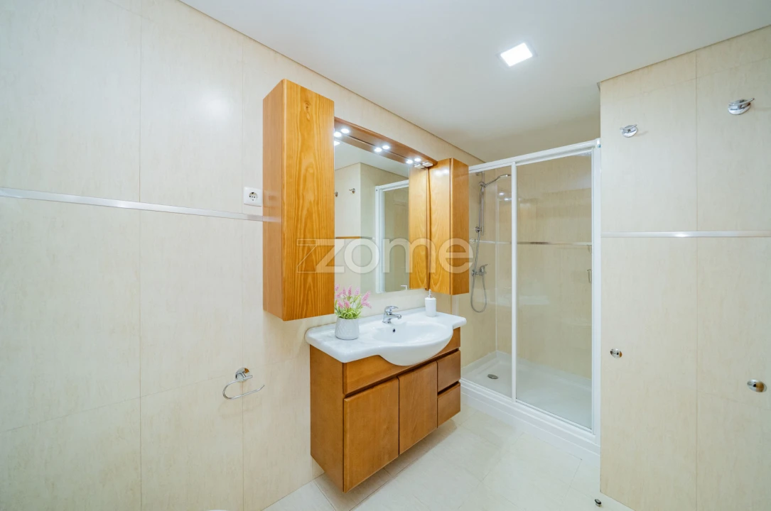 Apartamento T3 para Venda em Nogueira, Fraião e Lamaçães Foto 42