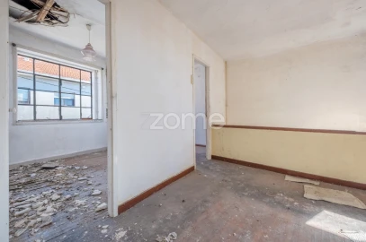 Moradia T4 para Venda em Pedrouços