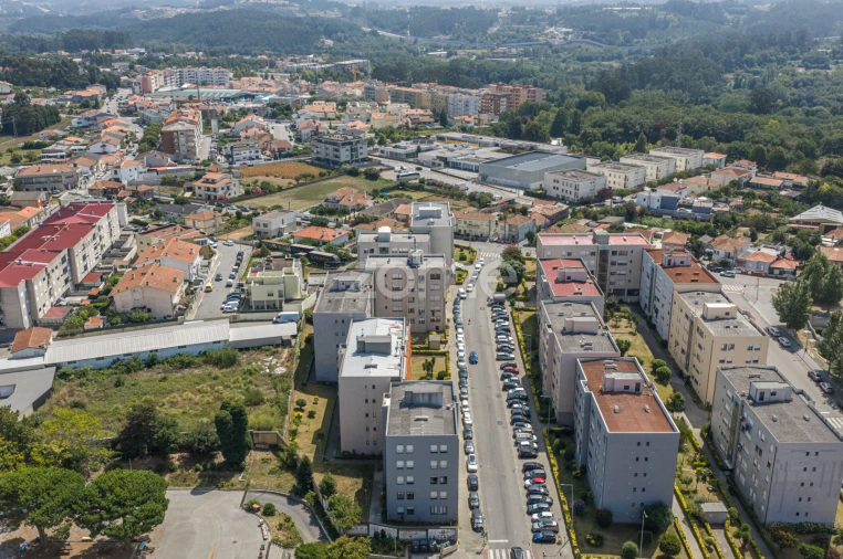 Apartamento T2 para Venda em Avintes Foto 19