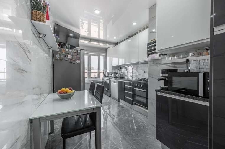 Apartamento T2 para Venda em Avintes Foto 3
